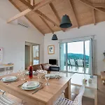 Schiza Houses Holiday home *